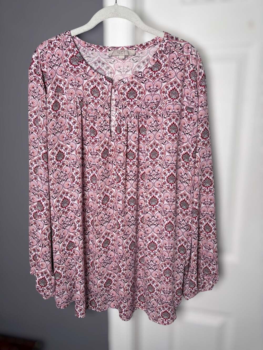 LOFT Plus Red Pink Print Balloon Sleeve Blouse 22